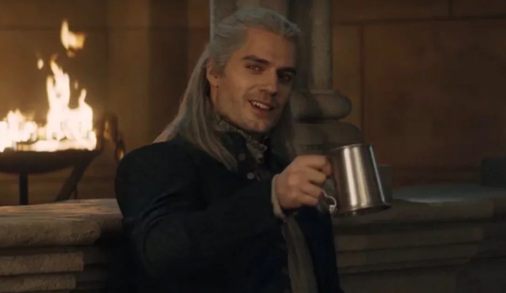 Zdjęcie okładkowe wpisu: Henry Cavill nie pojawi się w drugim sezonie Rycerza siedmiu królestw. Gwiazda serialu dementuje plotki