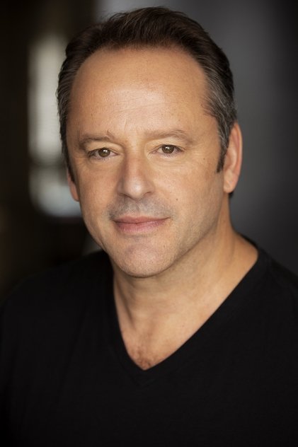 Zdjęcie Gil Bellows