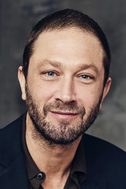 Zdjęcie Ebon Moss-Bachrach