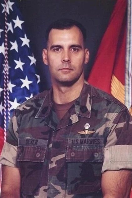 Zdjęcie James D. Dever
