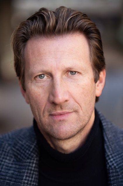 Zdjęcie Mark Bazeley