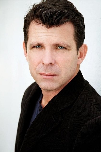 Zdjęcie Warwick Young