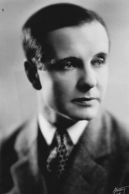 Zdjęcie Creighton Hale