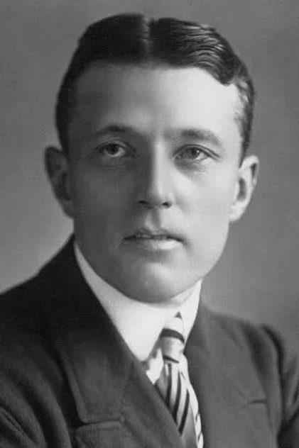 Zdjęcie A.E. Matthews