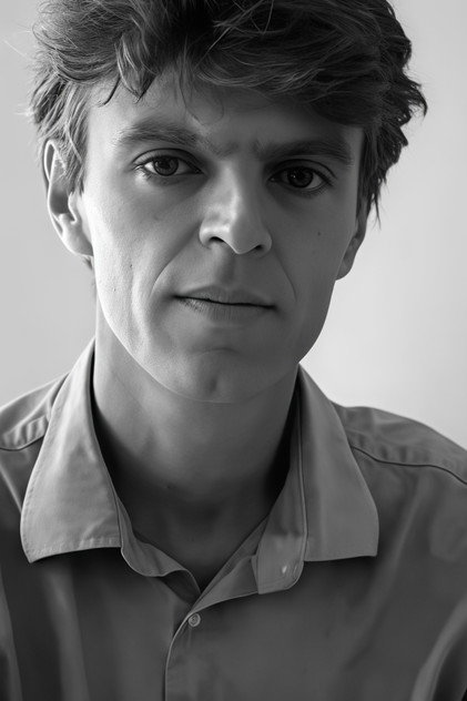 Zdjęcie Grant Gee