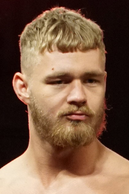 Zdjęcie Tyler Bate