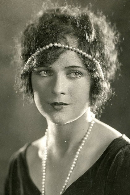 Zdjęcie Jacqueline Logan