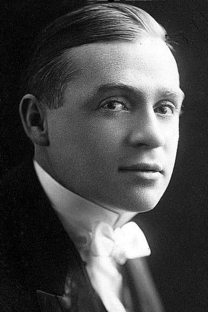 Zdjęcie Hugh O’Connell