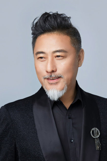 Zdjęcie 卢勇