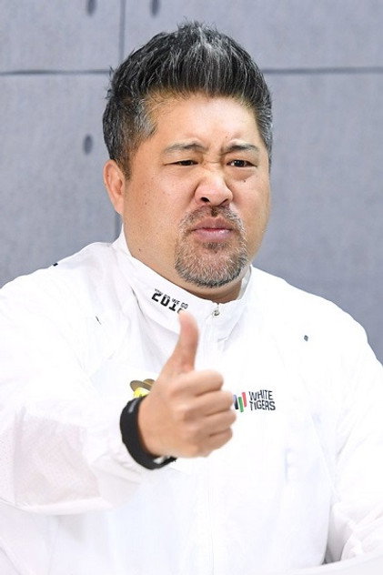 Zdjęcie Wi Yang-ho