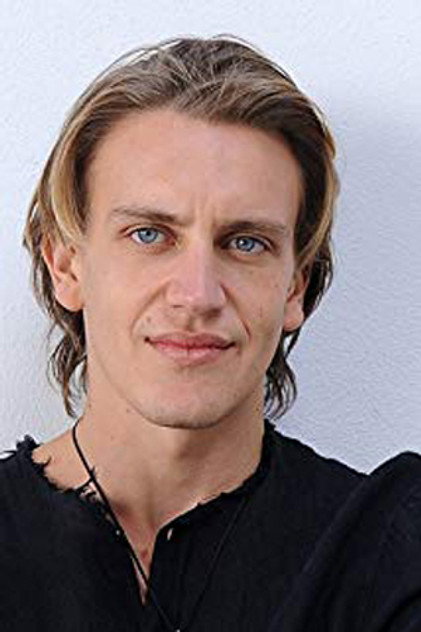 Zdjęcie Nathan Macchioni