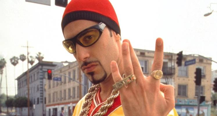 Sacha Baron Cohen powraca jako Ali G! Po latach zakończył zdjęcia do tajnego filmu